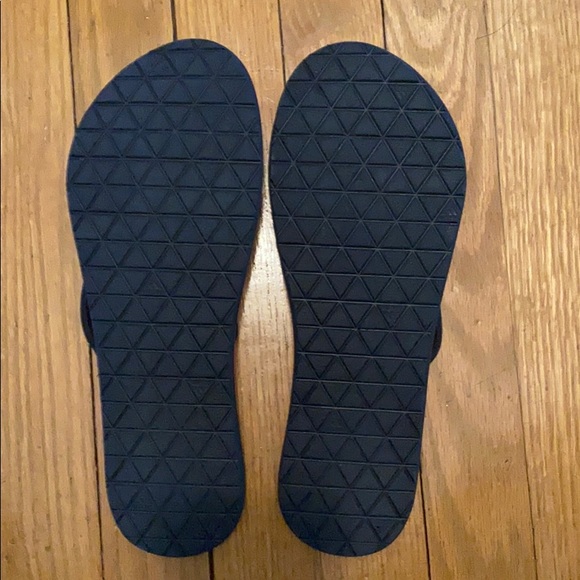 Adidas flip flops - Picture 2 of 2